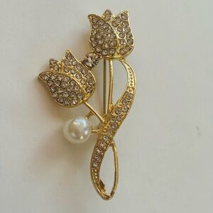 Gold plated Crystal Tulip Brooch with Pearl Accent - Elegant Women's Jewelry